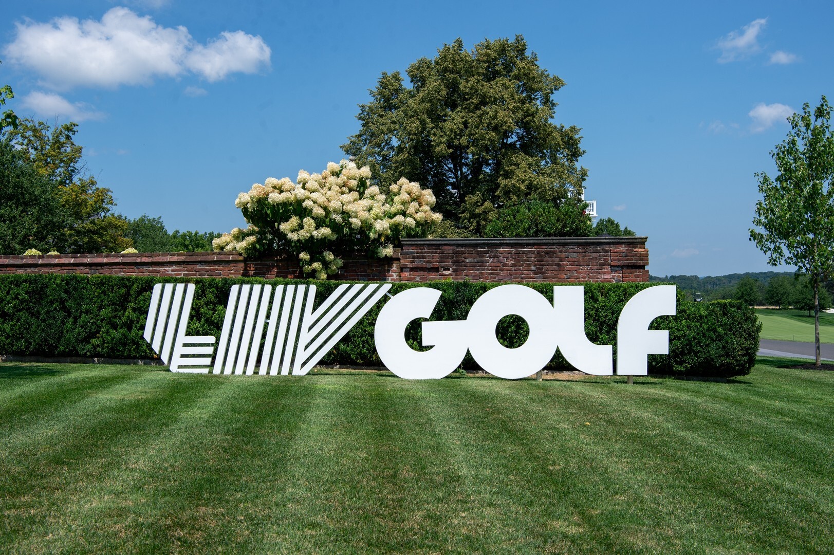 LIV Golf meldet Insolvenz an, einige Spieler schulden noch Millionen an Preisgeldern