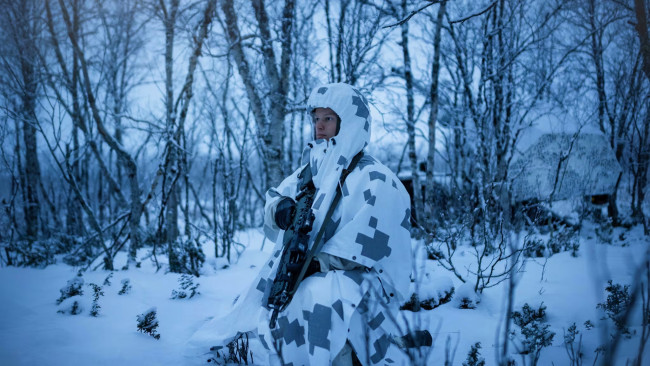 Saabs neuer Poncho macht Soldaten für Drohnen unsichtbar