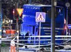 Mindestens 3 Tote, nachdem ein Bus in eine Bushaltestelle im Zentrum von Stockholm gekracht ist