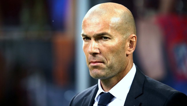 Zinedine Zidane bereit, nach der Weltmeisterschaft Deschamps zu übernehmen