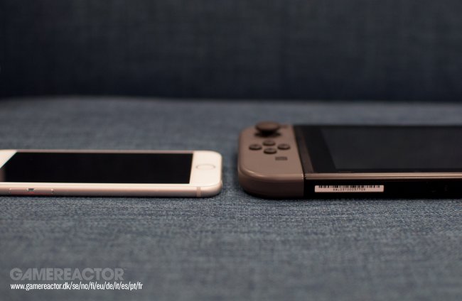 Nintendo Switch vs. 3DS vs. Apple iPhone 6S