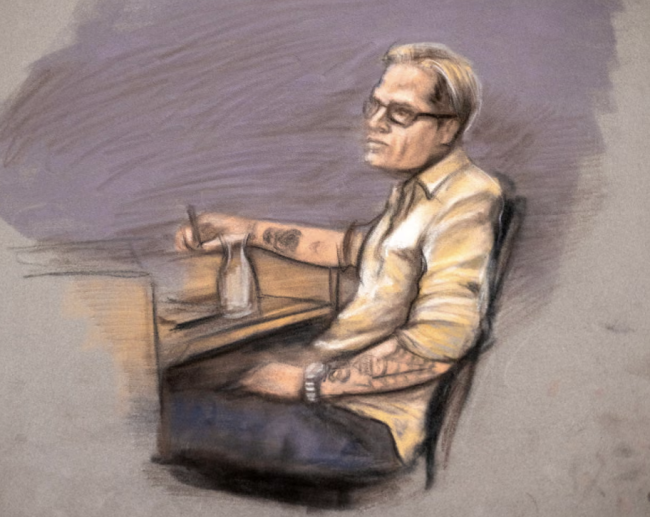 Der Stiefsohn des norwegischen Kronprinzen bricht vor Gericht zusammen und bestreitet Vergewaltigungsvorwürfe