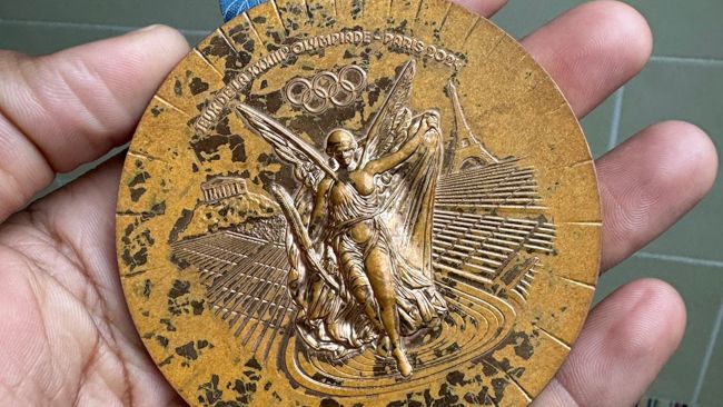Über 100 Medaillen von Paris 2024 wurden nach schwerer Verschlechterung an das Organisationskomitee der Olympischen Spiele zurückgegeben