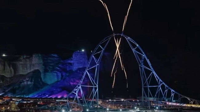 Die höchste, schnellste und längste Achterbahn der Welt eröffnet morgen offiziell: erste offizielle Perspektive