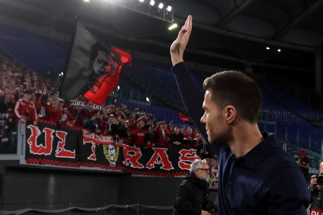 Bayer Leverkusen-CEO kritisiert Real Madrid dafür, Xabi Alonso isoliert zu haben: "Wir ziehen alle in die gleiche Richtung"