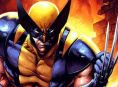 Wolverines Helm in Deadpool 3 wird über einen Getränkebecher gezeigt