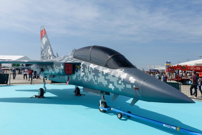 Spanien und die Türkei unterzeichnen einen Vertrag über 2,6 Milliarden Euro für 30 Trainingsjets