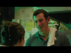 Callum Turner und Monica Barbaro flirten in der kommenden Rom-Com One Night Only