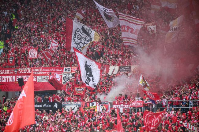 Legjenda e Bavarisë Oliver Kahn beson se Bundesliga ka humbur tërheqjen në krahasim me Premier League