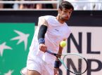 Lorenzo Musetti vermeidet Strafe, weil er einen Schiedsrichter geschlagen hat, nachdem er einen Ball getreten hat, Tiafoe findet es "komisch", dass er damit durchgekommen ist