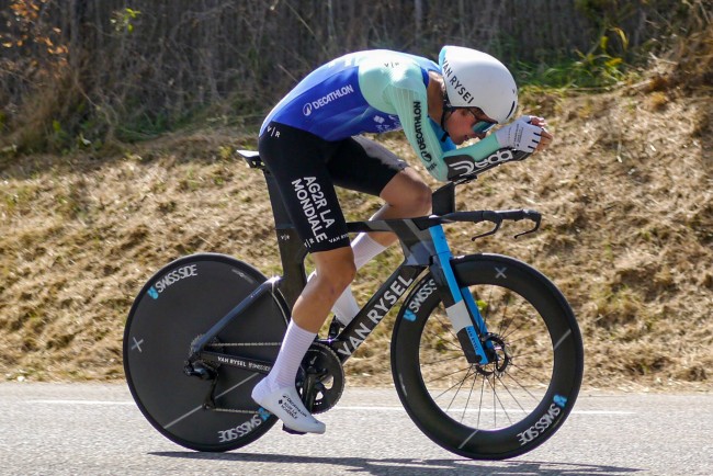 Paul Seixas, die neue Radsport-Sensation in Frankreich, lehnt den Vergleich ab, in seinem Alter besser als Pogacar zu sein