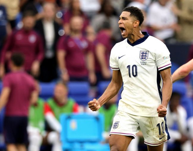 Die englischen Medien "sind nicht bereit für einen schwarzen Superstar" wie Jude Bellingham, sagt die ehemalige Arsenal- und England-Legende