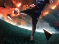 Esports World Cup: ManuBachoore von Team Liquid stemmt die Trophäe der EA Sports FC Pro 25 World Championship in die Höhe