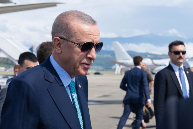 Quellen zufolge ist die Türkei bereit, bei Bedarf Truppen in der Ukraine zu stationieren