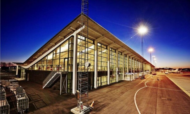 Dänemarks Flughafen Aalborg wird vorübergehend wegen mutmaßlicher Drohnenbedrohung geschlossen