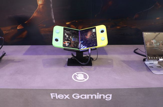 Samsung zeigt ein Konzept für eine tragbare und faltbare Gaming-Einheit