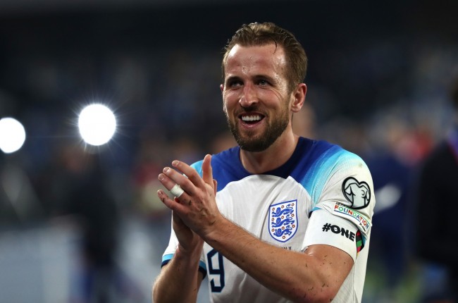 Harry Kane dementiert Gerüchte um einen Wechsel zurück in die Premier League: Eine Verlängerung in München scheint wahrscheinlicher