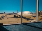 F&uuml;r Passagiere, die im Notfall im Flugzeug Taschen mitnehmen und filmen, k&ouml;nnen Bu&szlig;gelder eingef&uuml;hrt werden