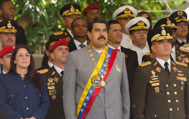 Maduro droht damit, Venezuela gegen die US-Präsenz zu bewaffnen