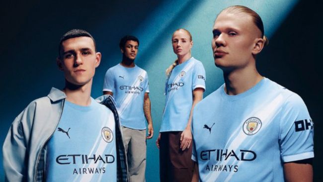 Manchester City enthüllt vor der FIFA Klub-Weltmeisterschaft das neue Heimtrikot für die Saison 2025/26