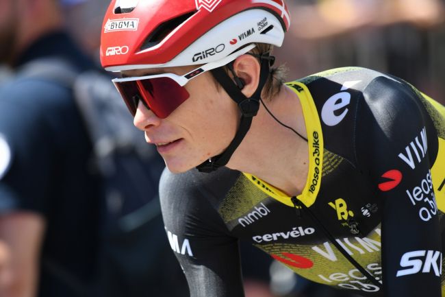 Jonas Vingegaard verschiebt seinen Saisonstart 2026 und verpasst die UAE Tour nach einem Sturz in Spanien