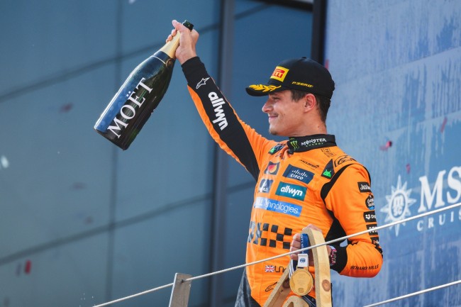 Lando Norris überholt Oscar Piastri und übernimmt die Führung in der Formel 1. Mit nur einem Punkt Vorsprung!