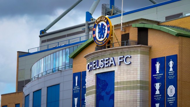 Chelsea und West Ham wurden vom Fußballverband mit einer Geldstrafe von 300.000 Pfund wegen einer "Massenkonfrontation" belegt