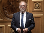 Ehemaliger franz&ouml;sischer Senator wegen mutma&szlig;licher Verabreichung von Bet&auml;ubungsmitteln an Abgeordneten vor Gericht