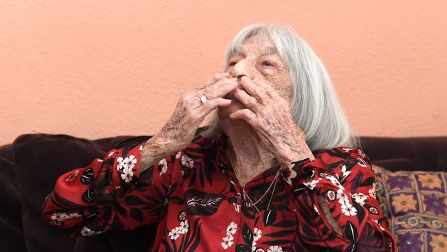 Ágnes Keleti, älteste Olympiasiegerin und Holocaust-Überlebende, stirbt im Alter von 103 Jahren