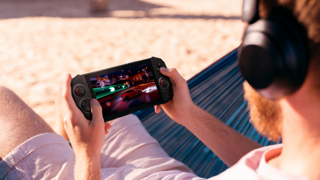 Acer hat mit dem Nitro Blaze 7 eine echte Laptop-CPU in ein Handheld-Gerät gepackt