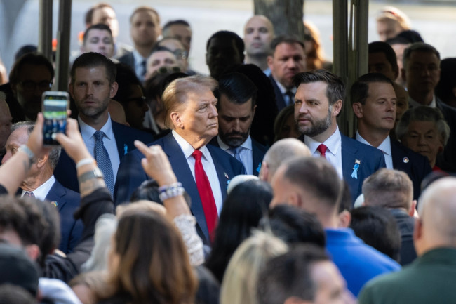 Trump trennt sich von Vance wegen der Schießerei in Minneapolis