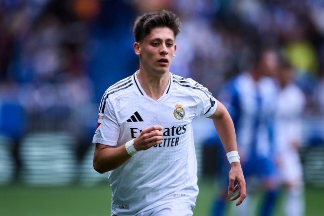Arda Güler, der jetzt entscheidend für Real Madrid spielt, "musste seine Zeit auf der Bank abwarten", sagt Ancelotti
