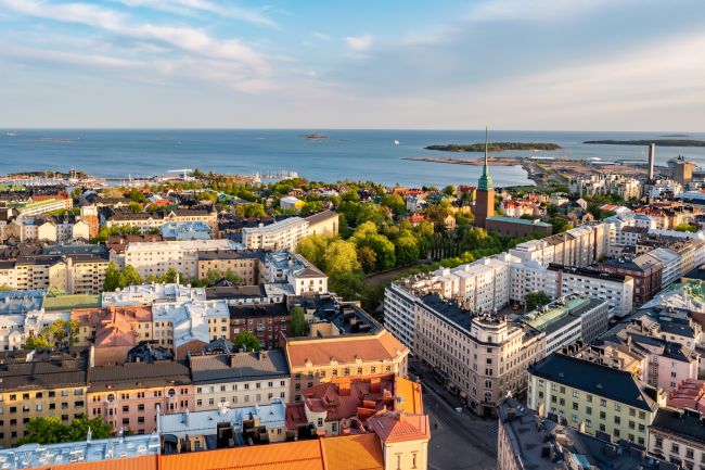 Finnland führt zum achten Mal in Folge das globale Glücksranking an