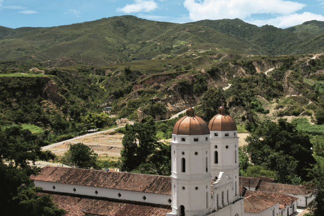 Flugzeugabsturz in Kolumbien fordert 15 Todesopfer, darunter ein politischer Kandidat