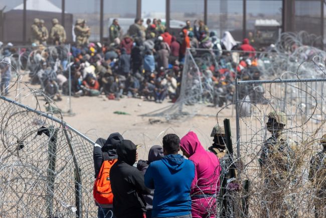 US-Gericht blockiert Trumps Versuch, den legalen Status von Migranten abzuerkennen