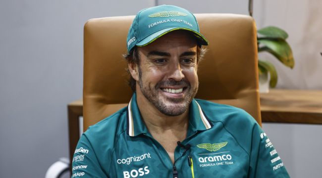 Aston-Martin-Chef glaubt, dass Fernando Alonso auch 2027 noch aktiv sein wird: "Sein Alter ist eine Stärke"
