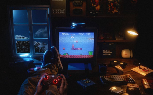 8BitDo feiert das 40-jährige Jubiläum des NES mit einer neuen Kollektion