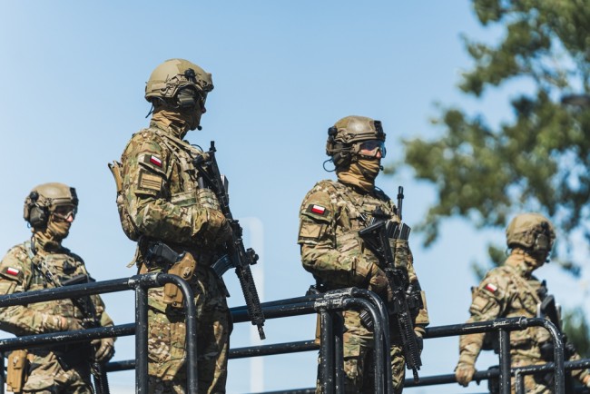 Polen wird nach einer Reihe russischer Angriffe 10.000 Soldaten zur Sicherung der Infrastruktur entsenden