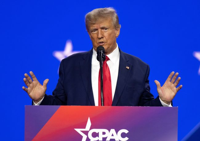 Trump sagt, er ziehe ein Atomabkommen mit dem Iran vor, anstatt "ihn zum Teufel zu bombardieren"