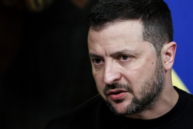 Hier ist, was Sie über Trumps Entwurfsplan zur Beendigung des Krieges in der Ukraine wissen müssen