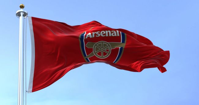Arsenal gewinnt Berufung gegen Lewis-Skellys umstrittene Rote Karte