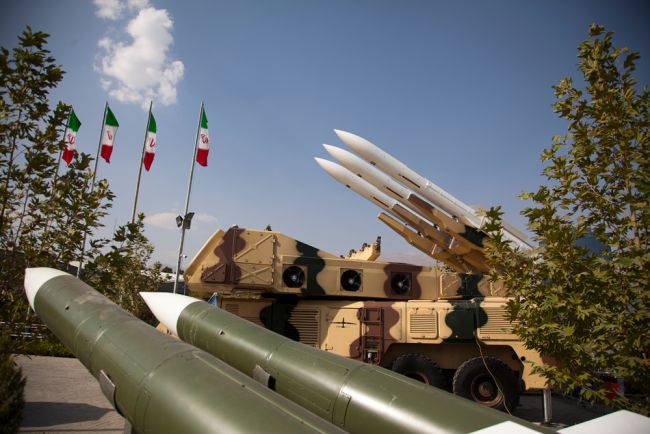 Iran droht, den Konflikt über die Region hinaus auszuweiten, falls die Vereinigten Staaten die Bombardierungen wieder aufnehmen