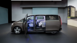 Mercedes präsentiert einen neuen Siebensitzer mit einer Reichweite von 700 Kilometern