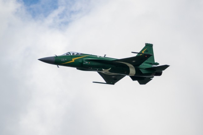 Pakistan wirft Bangladesch mit einem Kampfjet-Deal vor Kurs