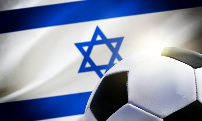 Die FIFA bestraft Israel wegen Rassismus, weigert sich jedoch, gegen israelische Teams im Westjordanland vorzugehen.