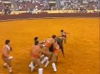 Portugiesischer Stierk&auml;mpfer in der Arena von Lissabon von einem 1.500 Pfund schweren Stier zu Tode gebissen, w&auml;hrend auch &auml;lterer Zuschauer beim Zuschauen stirbt