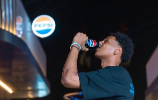 PepsiCo kehrt als Hauptpartner des Esports World Cup zurück