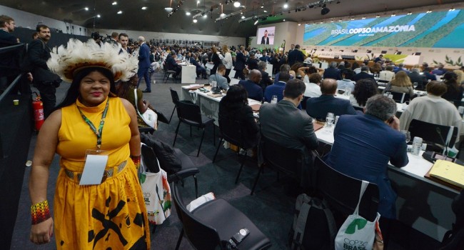 Demonstranten stürmen COP30-Austragungsort in Brasilien und stoßen mit Sicherheitskräften zusammen