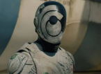 Schauen Sie sich die ersten Bilder von Murderbot mit Alexander Skarsgård in der Hauptrolle an