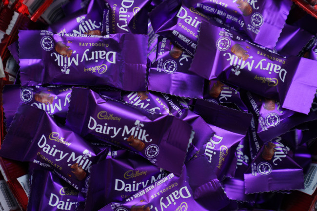 Cadbury-Eigentümer Mondelez verteidigt die Fortsetzung der Aktivitäten in Russland